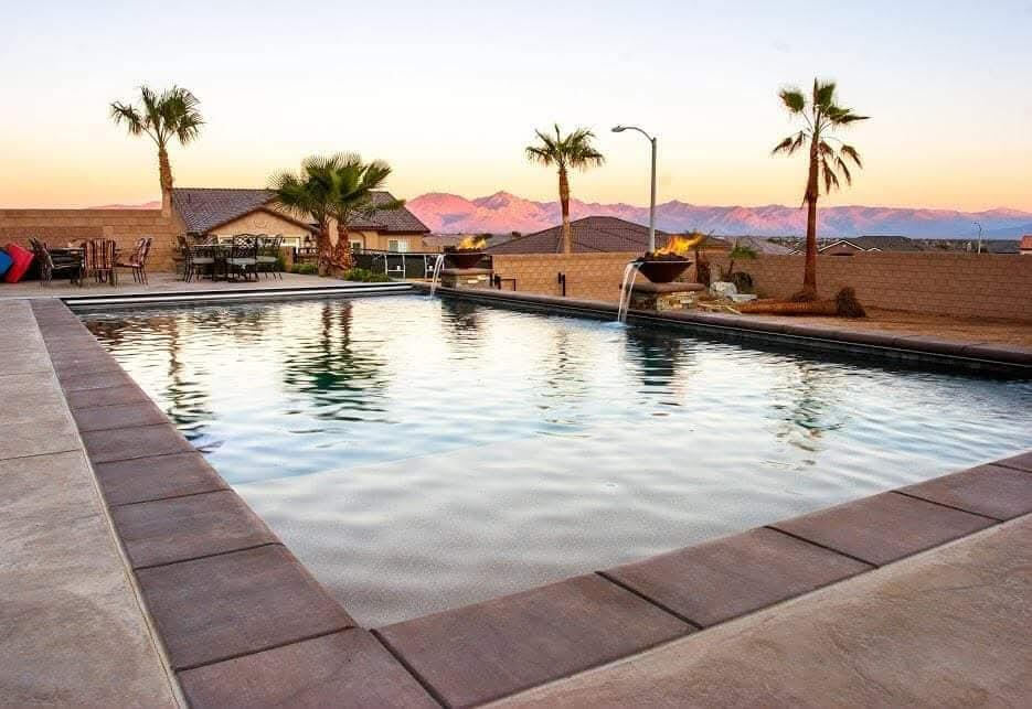 Custom pool construction in Ridgecrest California